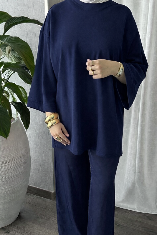 Camiseta oversize azul marino